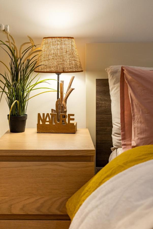 Apartament Αθήνα/ Κέντρο Δίπλα Στα Νοσοκομεία & Τα Αξιοθέατα Zewnętrze zdjęcie